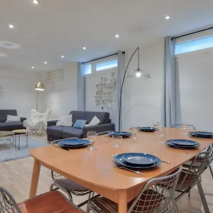 - Buttes Chaumont Botzaris Appartement Paris